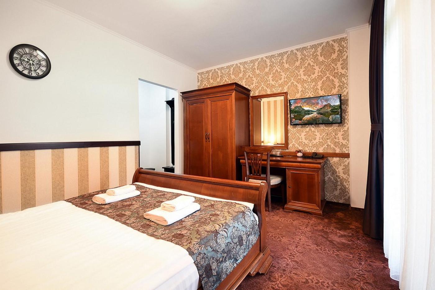 Hotel Moldavia Slanic Moldova Exterior photo